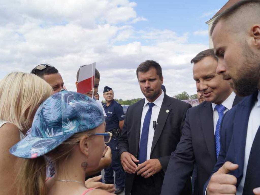Polowanie na selfie z Prezydentem Andrzejem Dudą