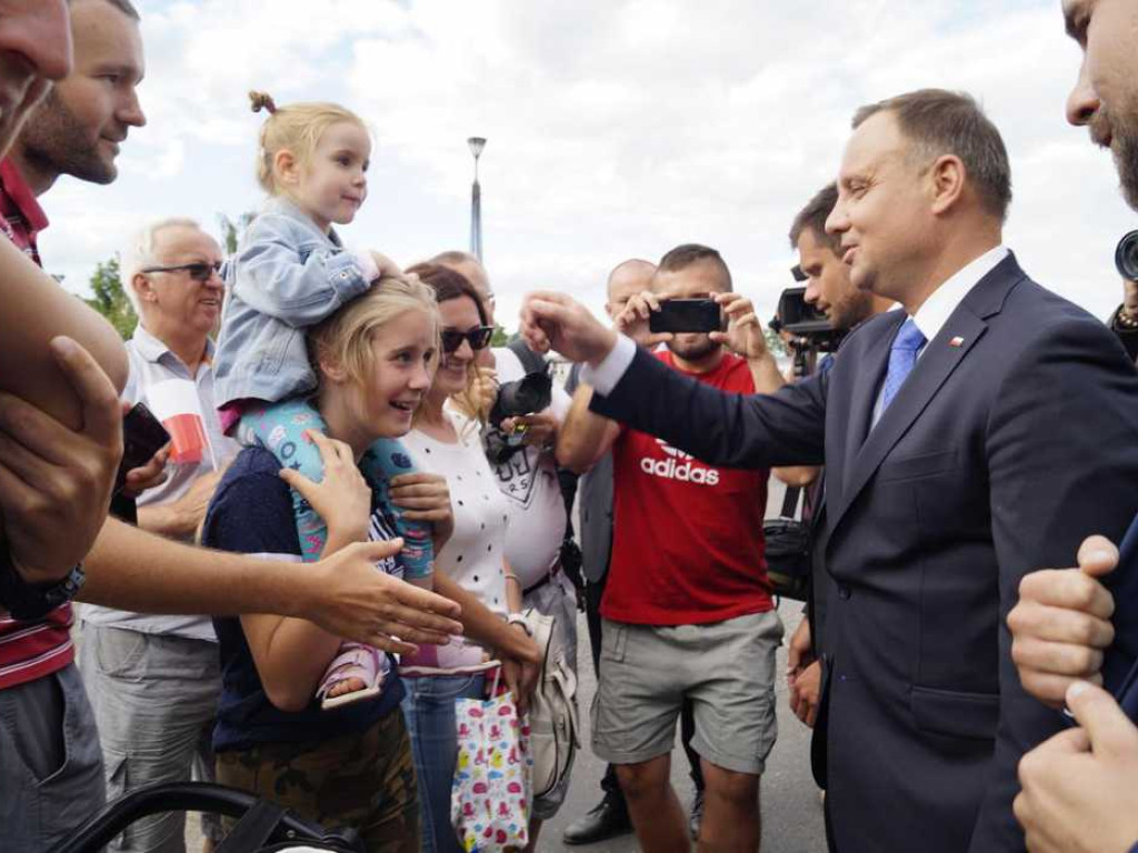 Polowanie na selfie z Prezydentem Andrzejem Dudą