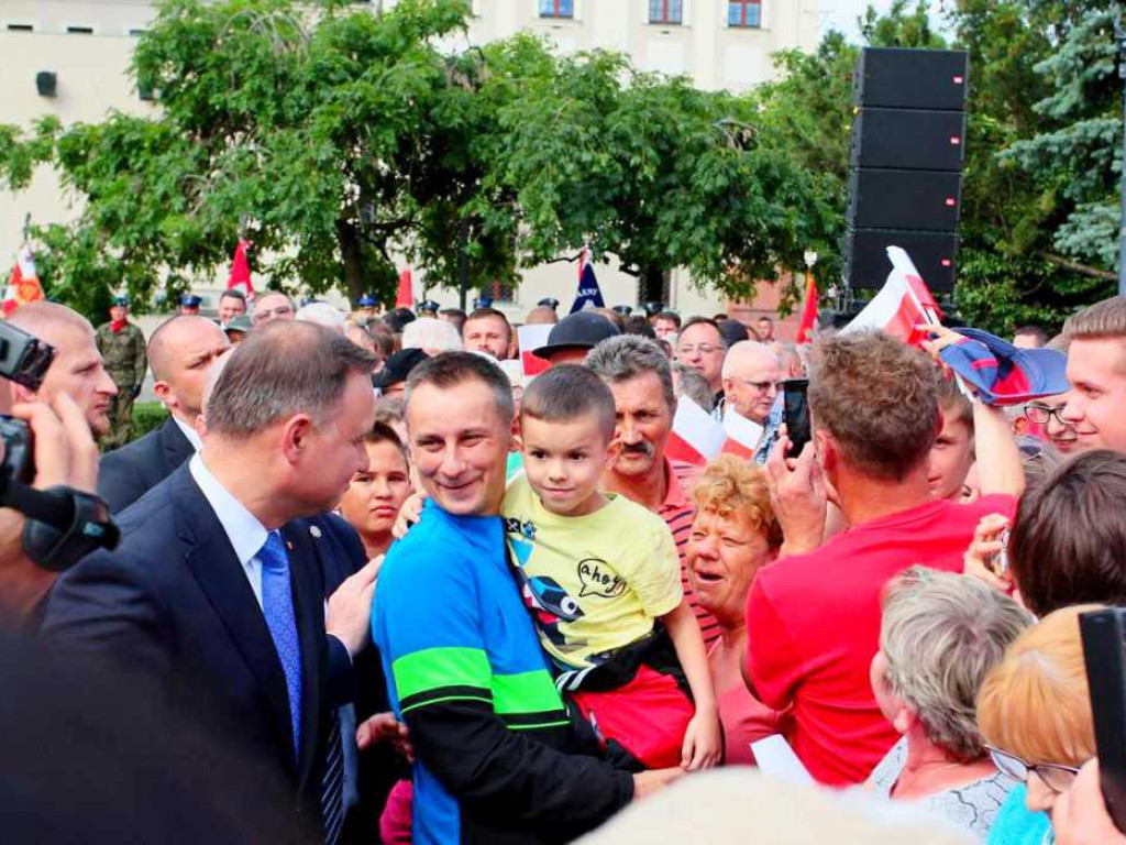 Polowanie na selfie z Prezydentem Andrzejem Dudą