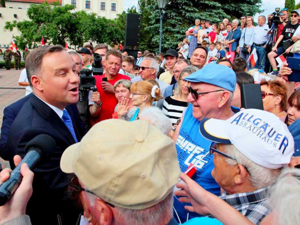 Polowanie na selfie z Prezydentem Andrzejem Dudą