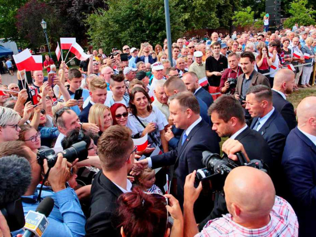Polowanie na selfie z Prezydentem Andrzejem Dudą
