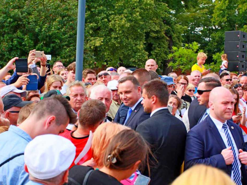 Polowanie na selfie z Prezydentem Andrzejem Dudą