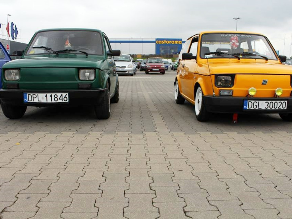 Panny oglądają się za nim częściej niż za czarnym porsche. Na ulicy moda na malucha