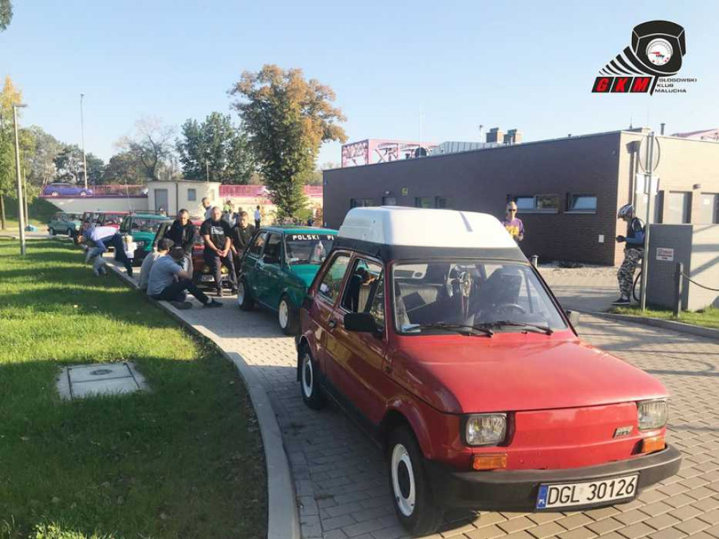 Panny oglądają się za nim częściej niż za czarnym porsche. Na ulicy moda na malucha