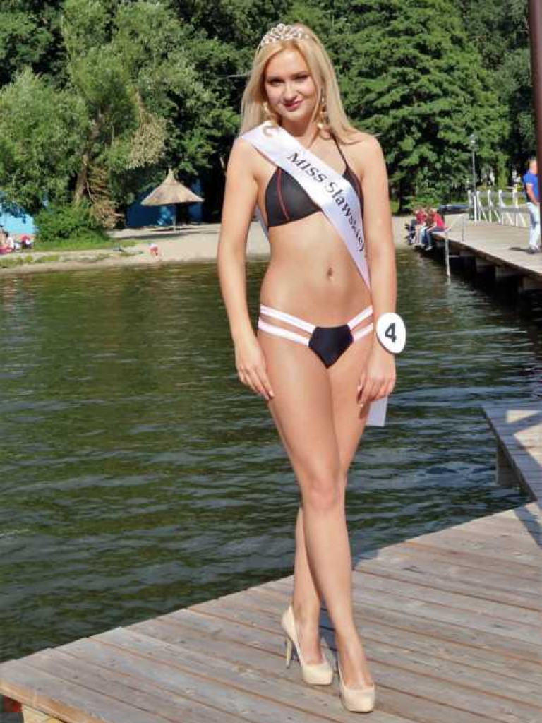 Piękności na wybiegu. Przed nami wybory Miss Sławskiej Plaży. Jak było przed rokiem?