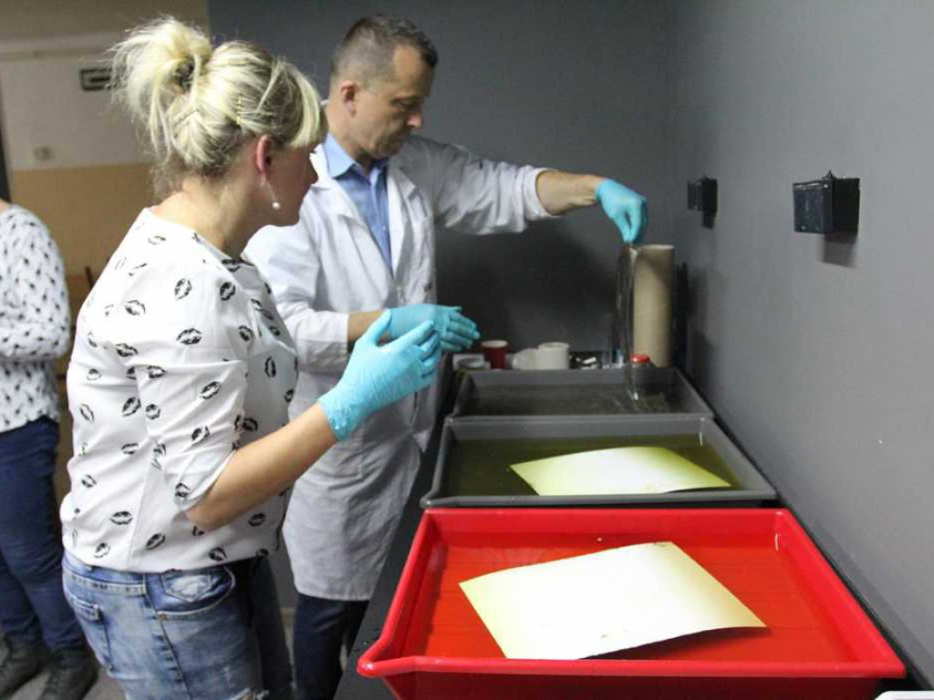 Niepowtarzalne zdjęcia w szlachetnej technice - tego uczyli się uczestnicy warsztatów OpenLab