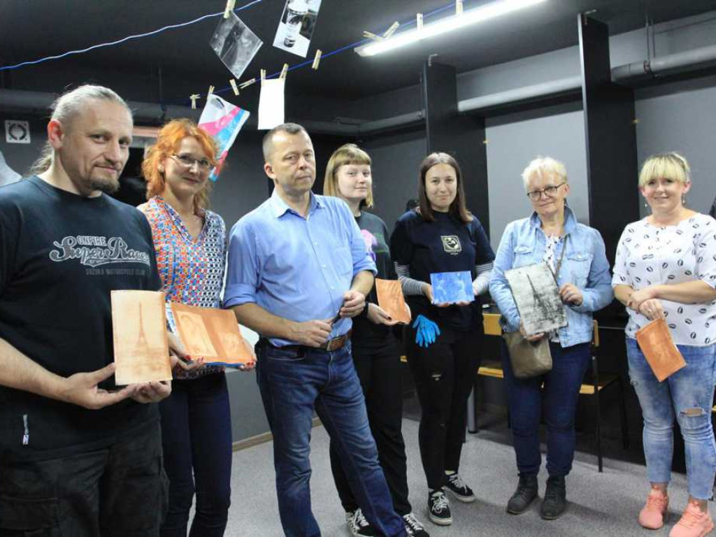 Niepowtarzalne zdjęcia w szlachetnej technice - tego uczyli się uczestnicy warsztatów OpenLab