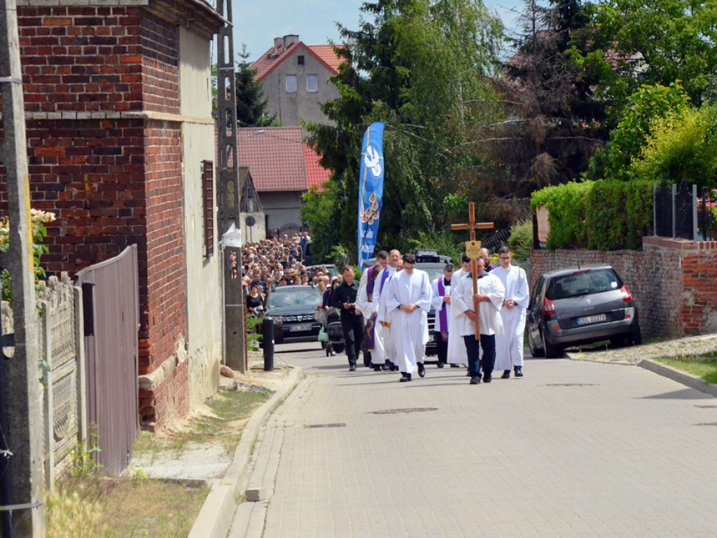 Żegnaj dobry przyjacielu... Uroczystość pogrzebowa zmarłego niespodziewanie Dariusza Przybylskiego