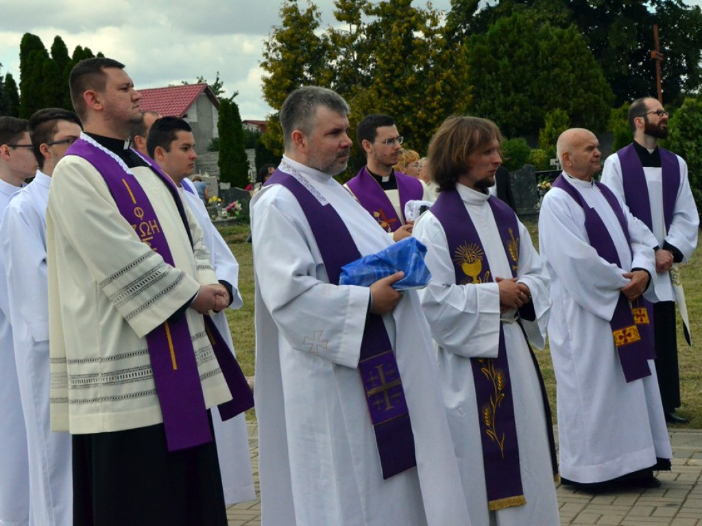 Żegnaj dobry przyjacielu... Uroczystość pogrzebowa zmarłego niespodziewanie Dariusza Przybylskiego