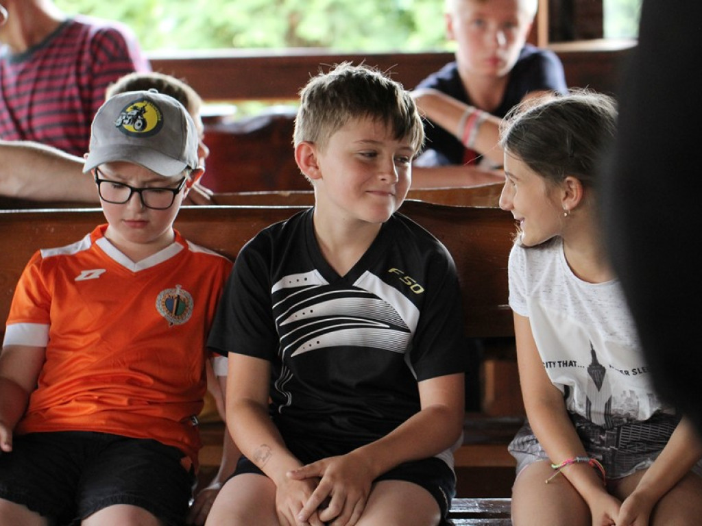 Spotkali się z legendami Chrobrego Głogów i zagrali mecz na stadionie