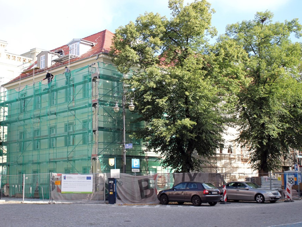 Koszty ciągle rosną. Trzeba dołożyć do odbudowy teatru kolejnych kilka  milionów