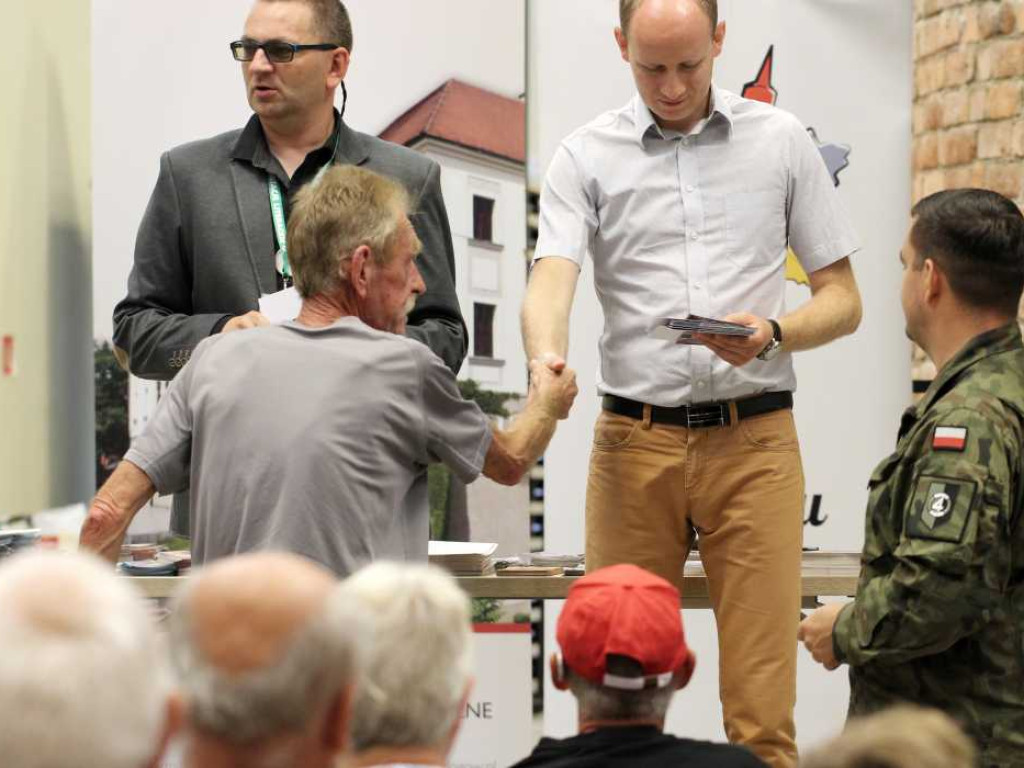 Certyfikaty dla uczestników Lata w Twierdzy. Kolejna wakacyjna akcja na finiszu