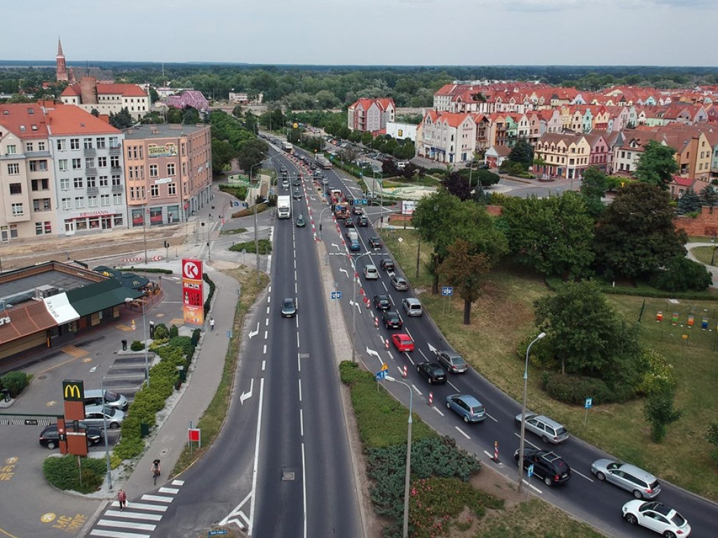 Dziś mieliśmy trochę szczęścia. Miasto nie stanęło w wielkich korkach. Zobaczcie świetny film z lotu ptaka!