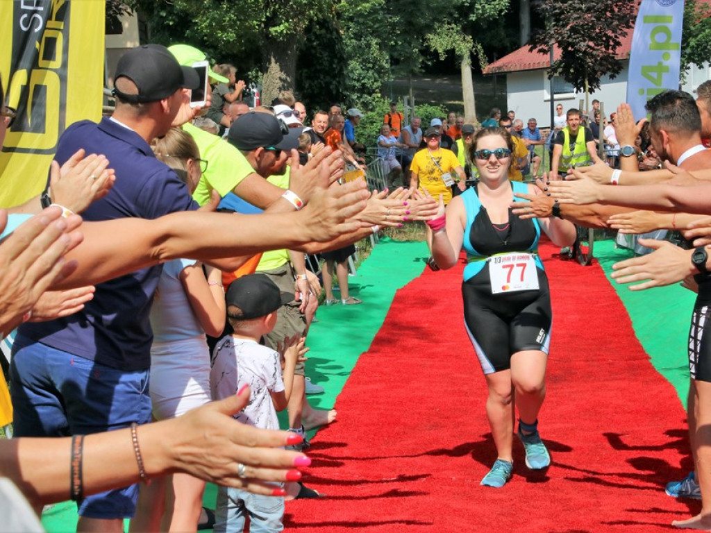 Setki zawodników na starcie Sławskiego Festiwalu Triathlonu