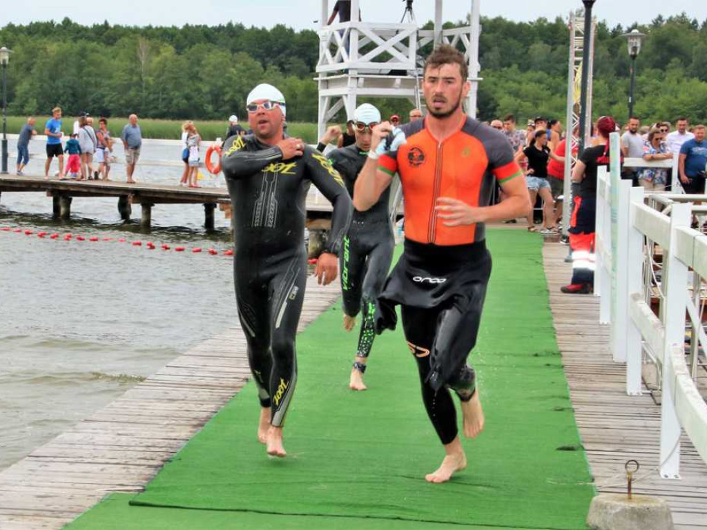 Setki zawodników na starcie Sławskiego Festiwalu Triathlonu