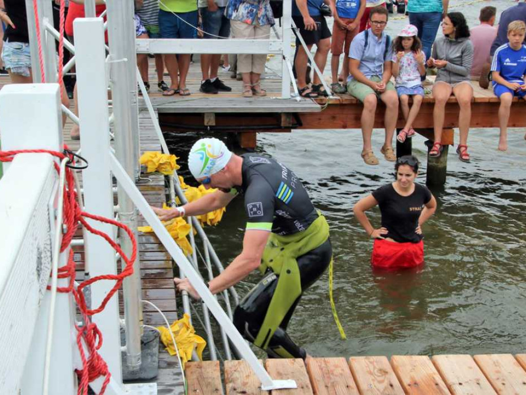 Setki zawodników na starcie Sławskiego Festiwalu Triathlonu