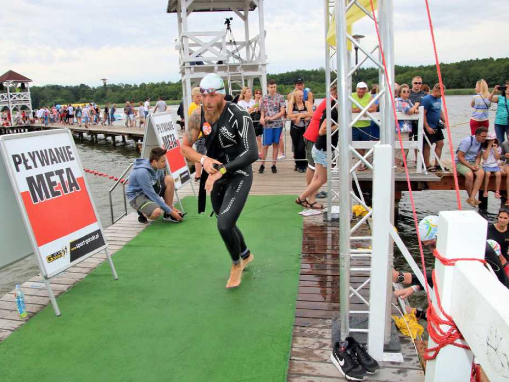 Setki zawodników na starcie Sławskiego Festiwalu Triathlonu