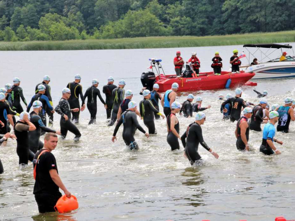 Setki zawodników na starcie Sławskiego Festiwalu Triathlonu
