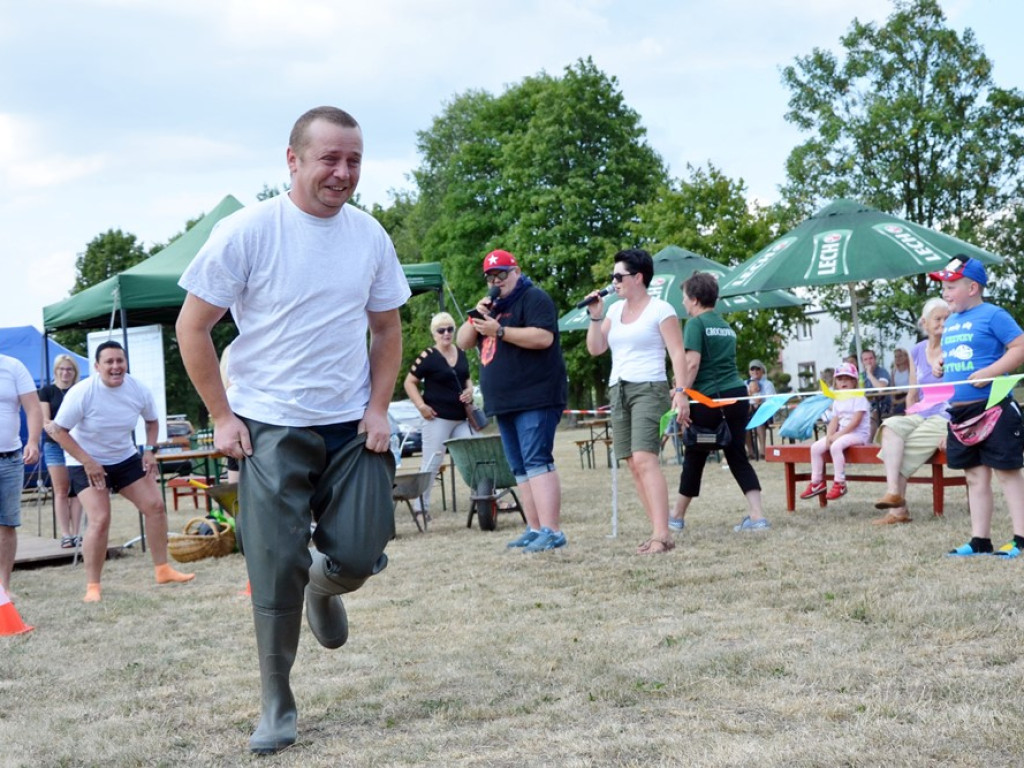 Kolejna edycja gminnego turnieju wsi tym razem w Sobczycach. Liczyła się dobra zabawa i integracja