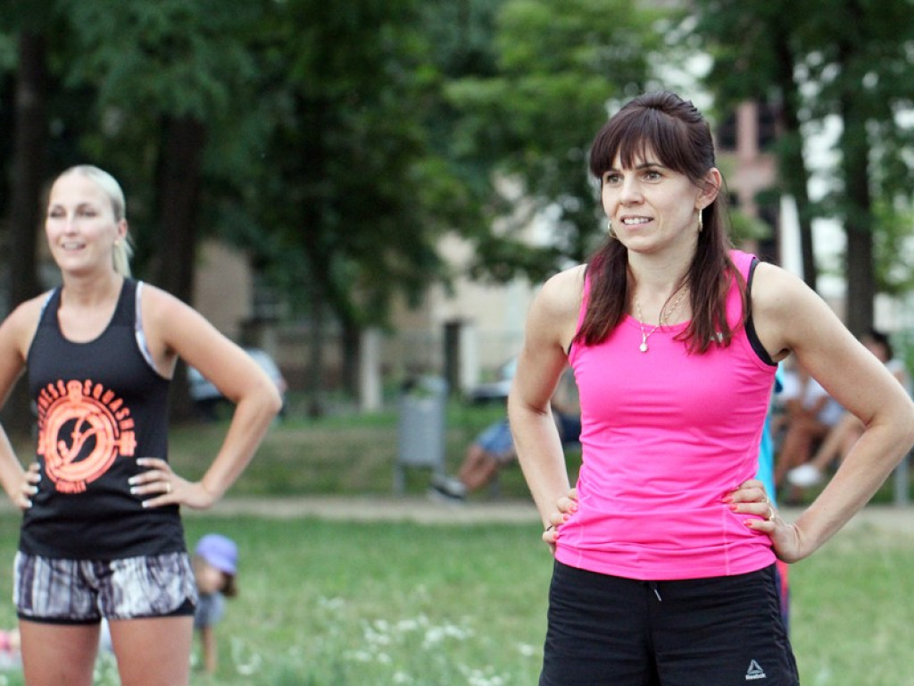 Otwarty trening ambasadorki Ewy Chodakowskiej ściągnął na marinę nie tylko kobiety