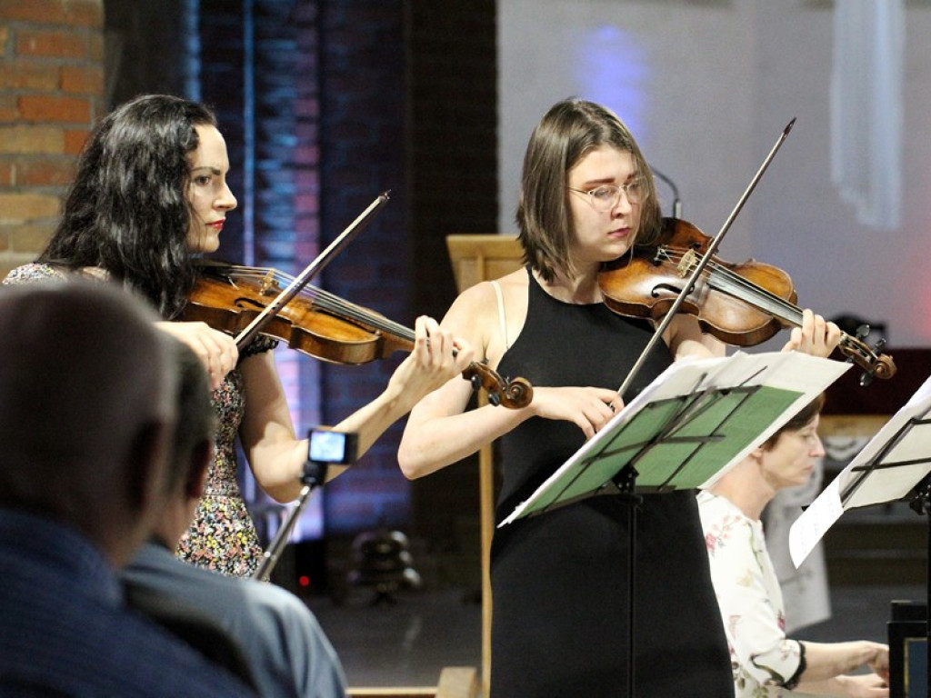 Koncert muzyki barokowej w głogowskiej kolegiacie. Chętnych nie brakowało