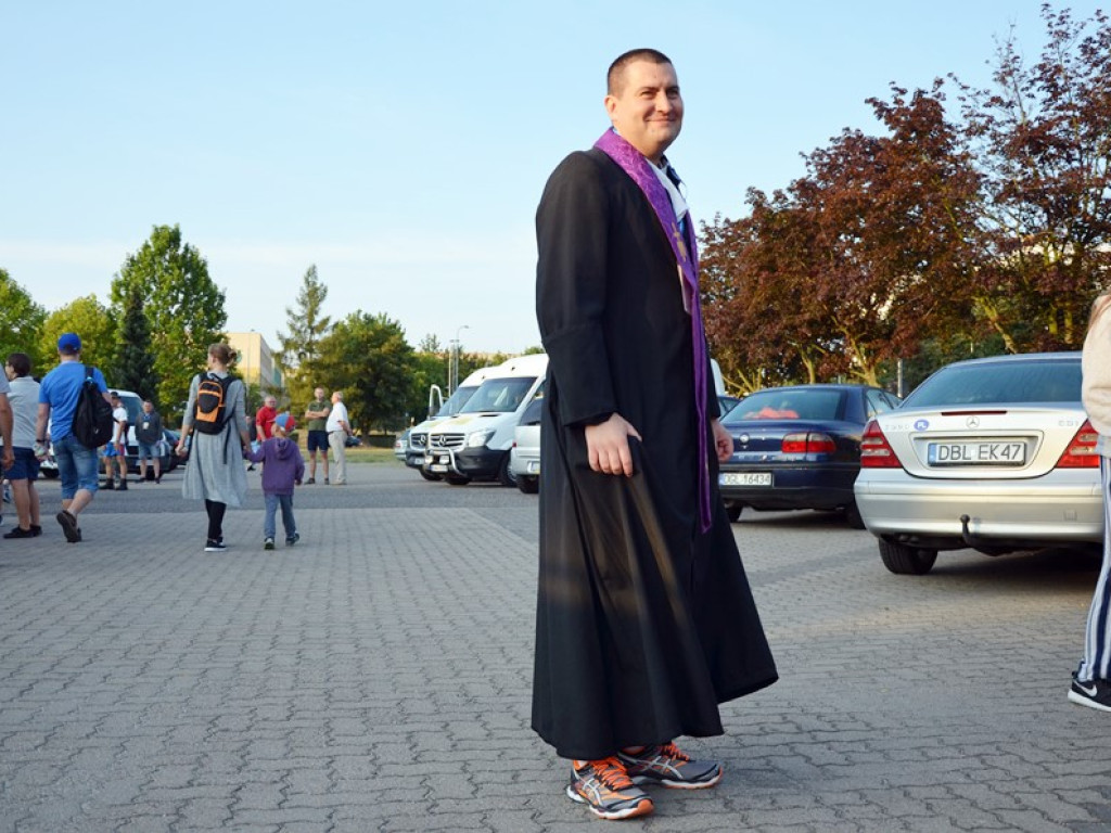 Ponad 200 pielgrzymów wyruszyło z Głogowa na Jasną Górę