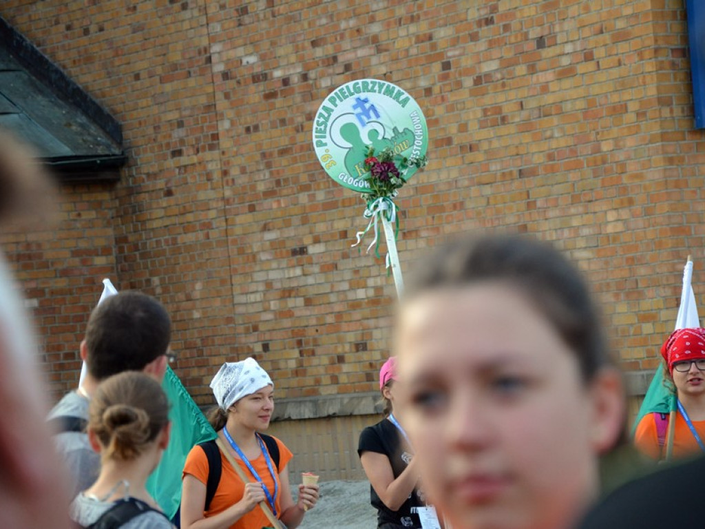 Ponad 200 pielgrzymów wyruszyło z Głogowa na Jasną Górę