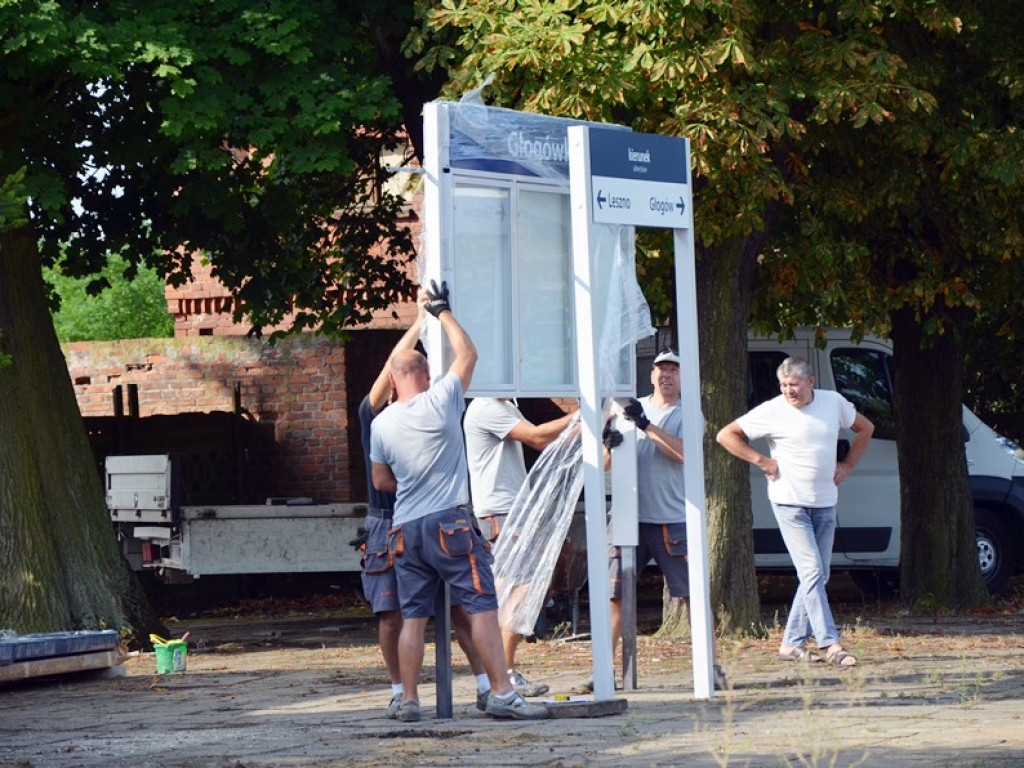 Peron w Głogówku coraz piękniejszy, ale na pociąg trzeba poczekać do jesieni
