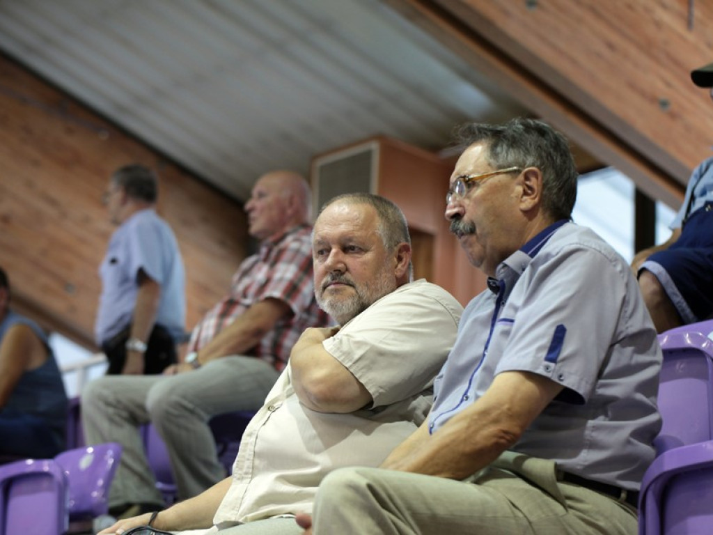 Trwa 25. Memoriał Ryszarda Matuszaka. Jak bawią się kibice?