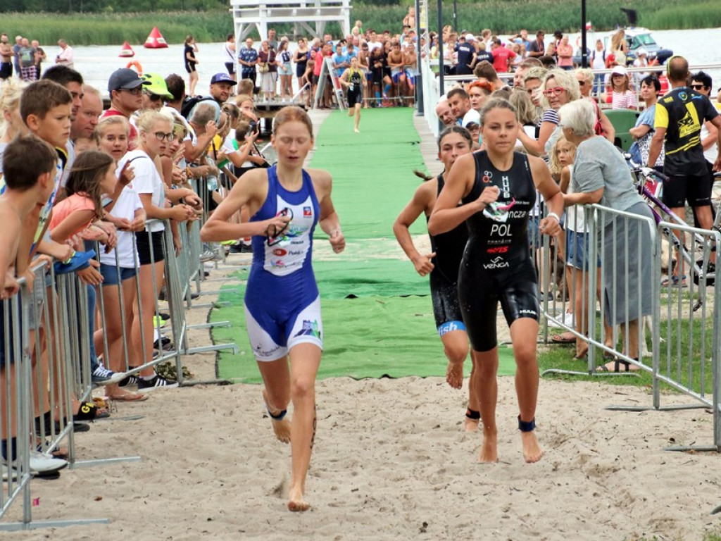 W Sławie wyłoniono mistrzów triathlonu w kategoriach młodzik oraz junior młodszy