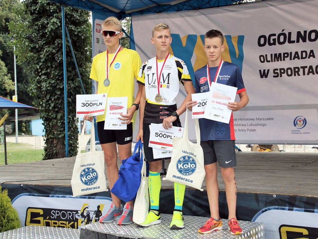 W Sławie wyłoniono mistrzów triathlonu w kategoriach młodzik oraz junior młodszy