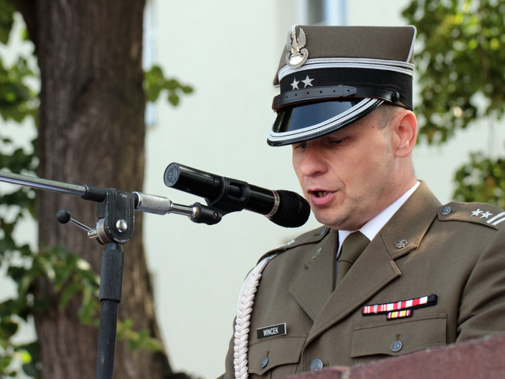 Defilada z okazji Święta Wojska Polskiego. Były awanse, odznaczenia i nagrody