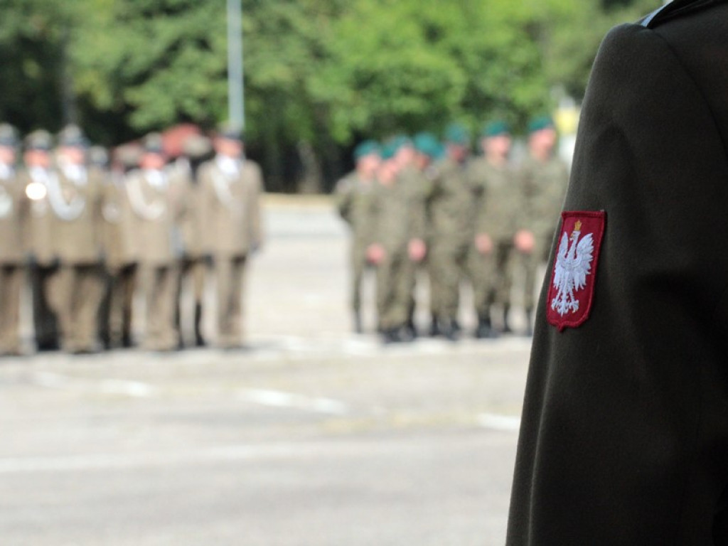 Defilada z okazji Święta Wojska Polskiego. Były awanse, odznaczenia i nagrody