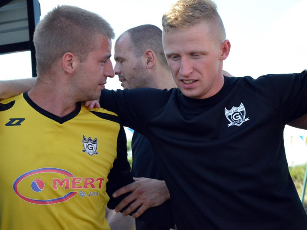 Gwardia Białołęka przegrała u siebie z Zametem Przemków jedną bramką. Na trybunach tłumy