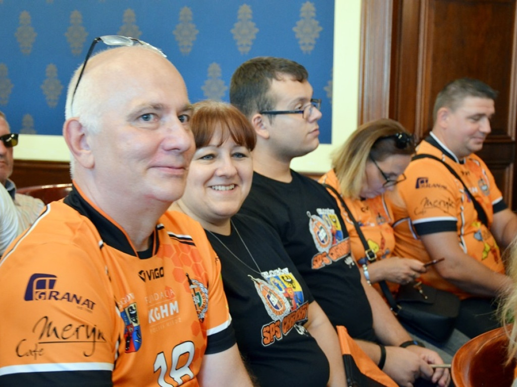 Siatkarze SPS-u Chrobrego Głogów gotowi do sezonu! Drużyna zaprezentowała się kibicom