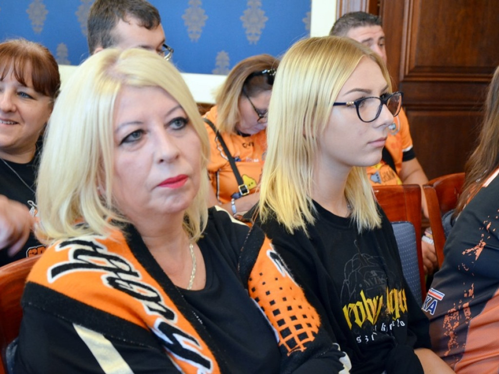 Siatkarze SPS-u Chrobrego Głogów gotowi do sezonu! Drużyna zaprezentowała się kibicom