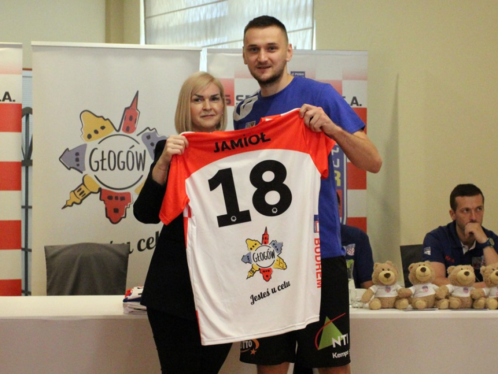 Szczypiorniści Chrobrego zaprezentowali się kibicom. Start ligi zbliża się wielkimi krokami