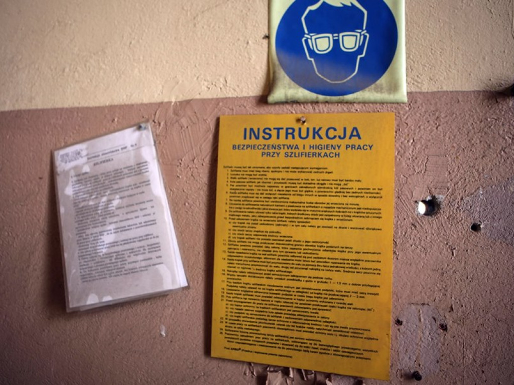 Cukrownia niszczeje. Każdy może tam wejść. Tak tego budynku nie ocalimy