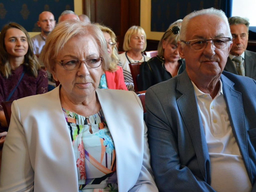 Wierności jest najważniejsza. Ich miłość zaczęła się w Famabie
