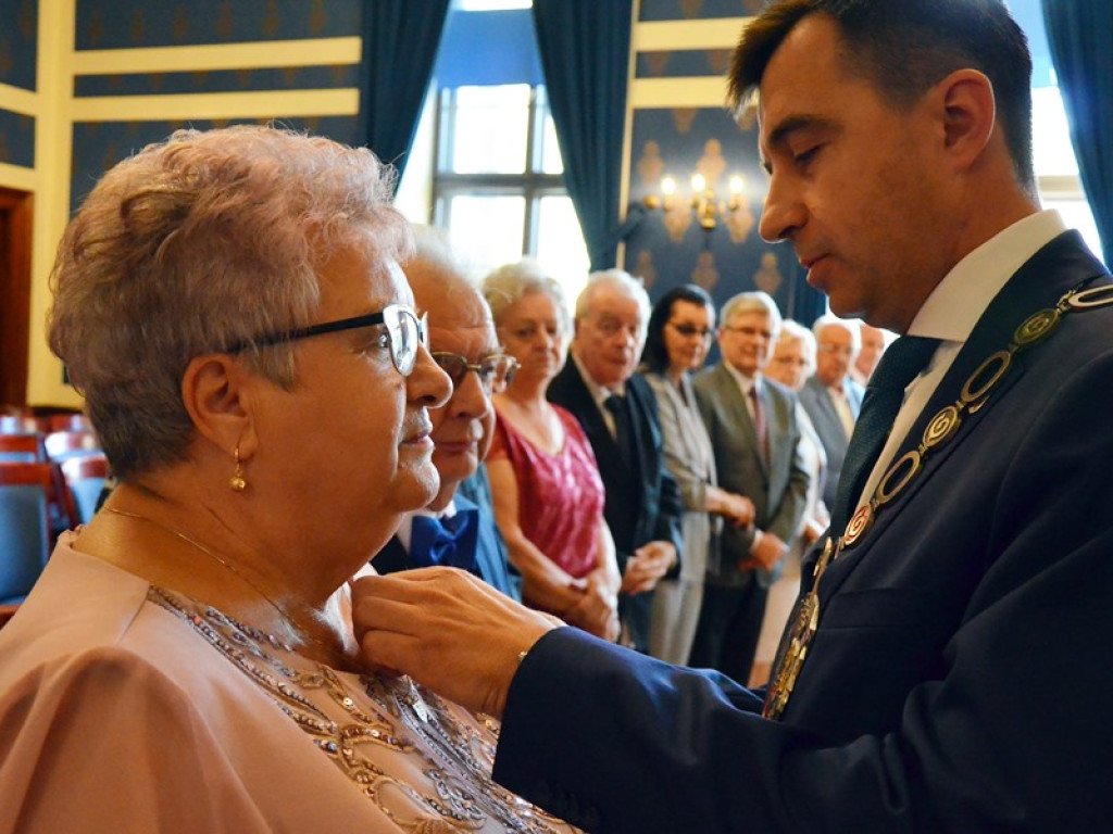 Wierności jest najważniejsza. Ich miłość zaczęła się w Famabie