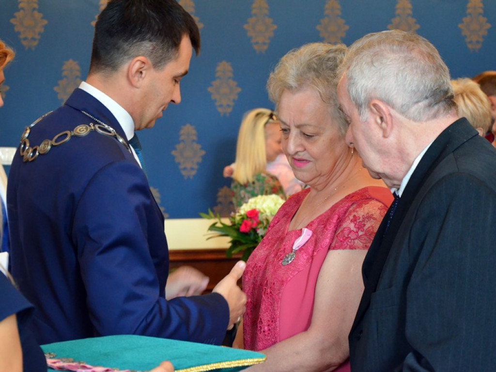 Wierności jest najważniejsza. Ich miłość zaczęła się w Famabie