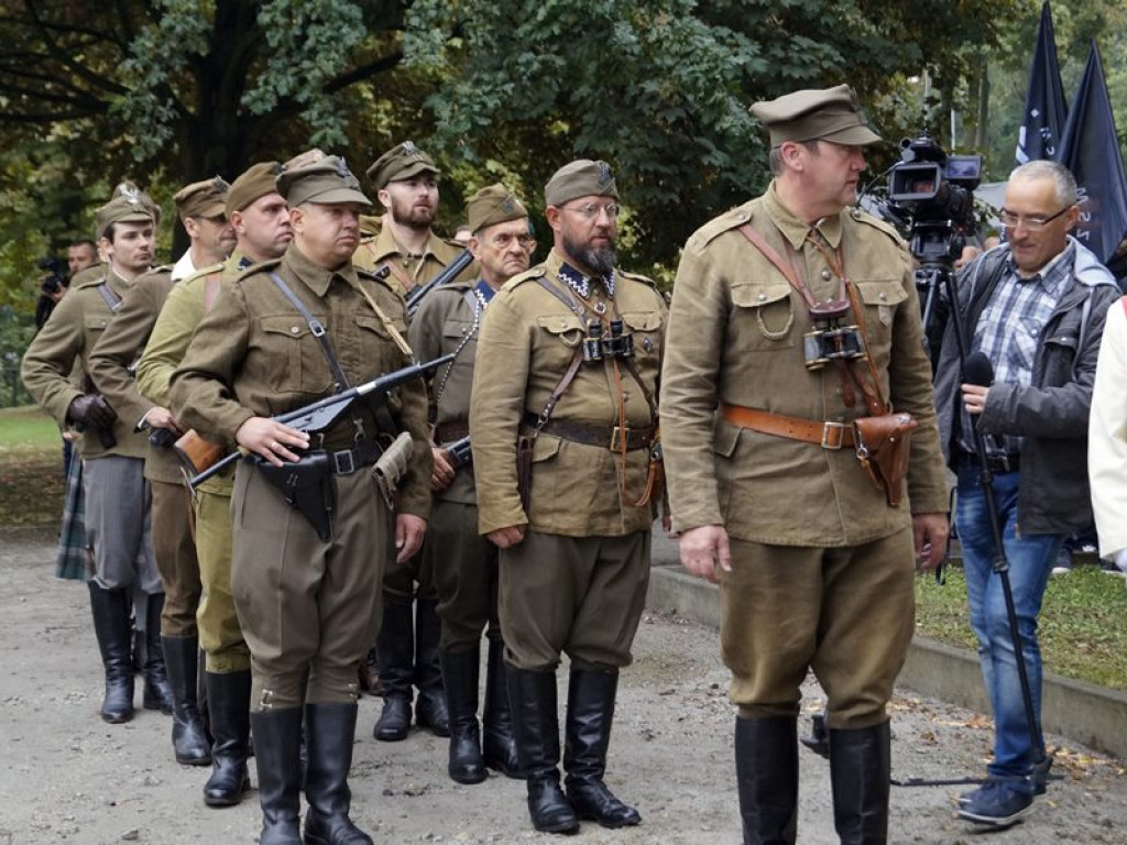 Stanęło kolejnych sześć popiersi Żołnierzy Wyklętych. Była to patriotyczna uroczystość