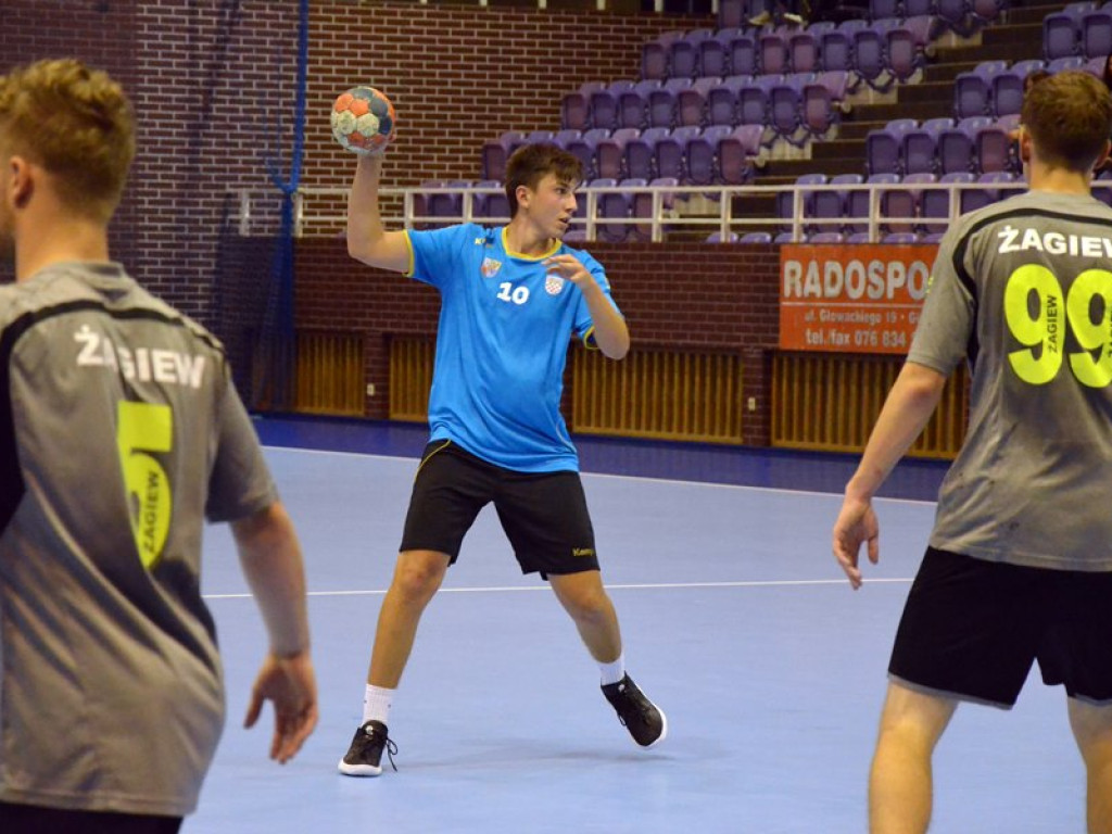 Juniorzy KS SPR Chrobrego Głogów rozpoczęli sezon od pewnej wygranej