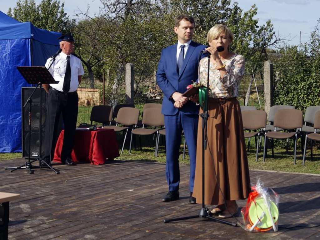 Zbierali, zbierali aż uzbierali. OSP Piersna ma nowy sztandar