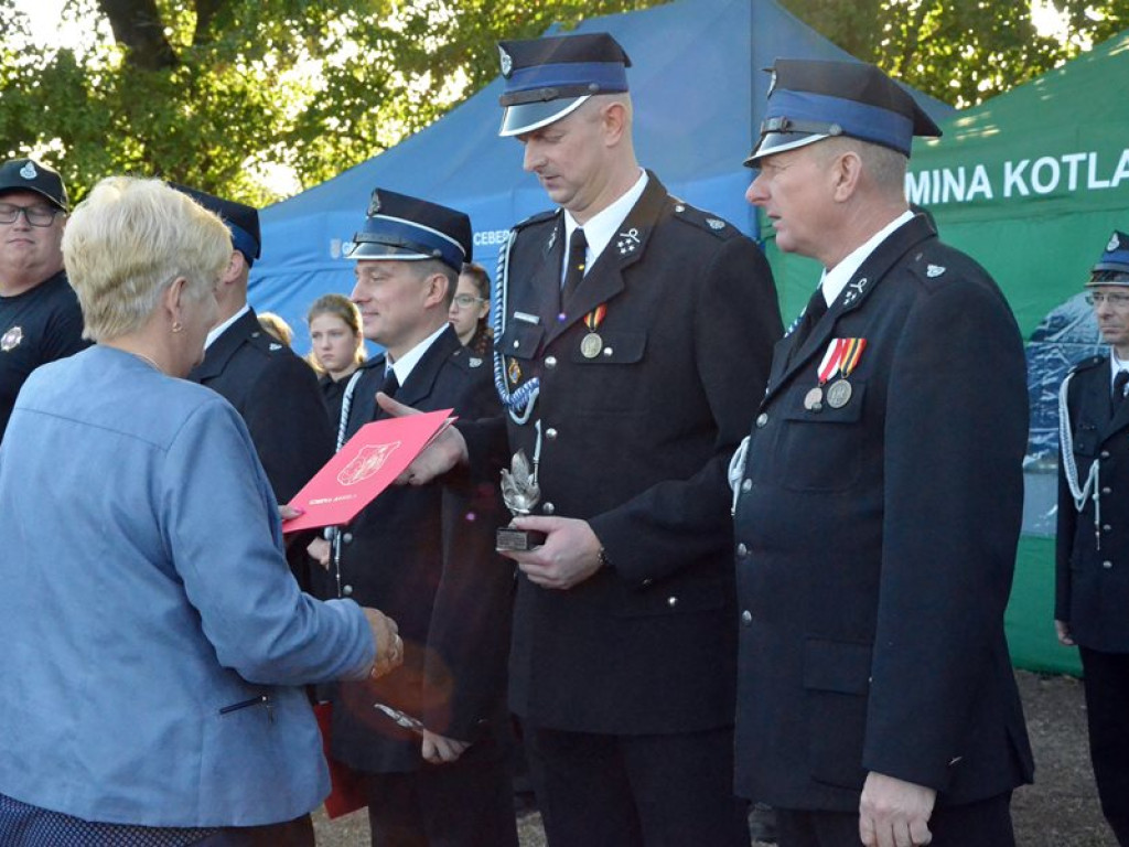 Odznaczenia, nagrody i prezenty. Ochotnicy z Chociemyśli świętowali jubileusz