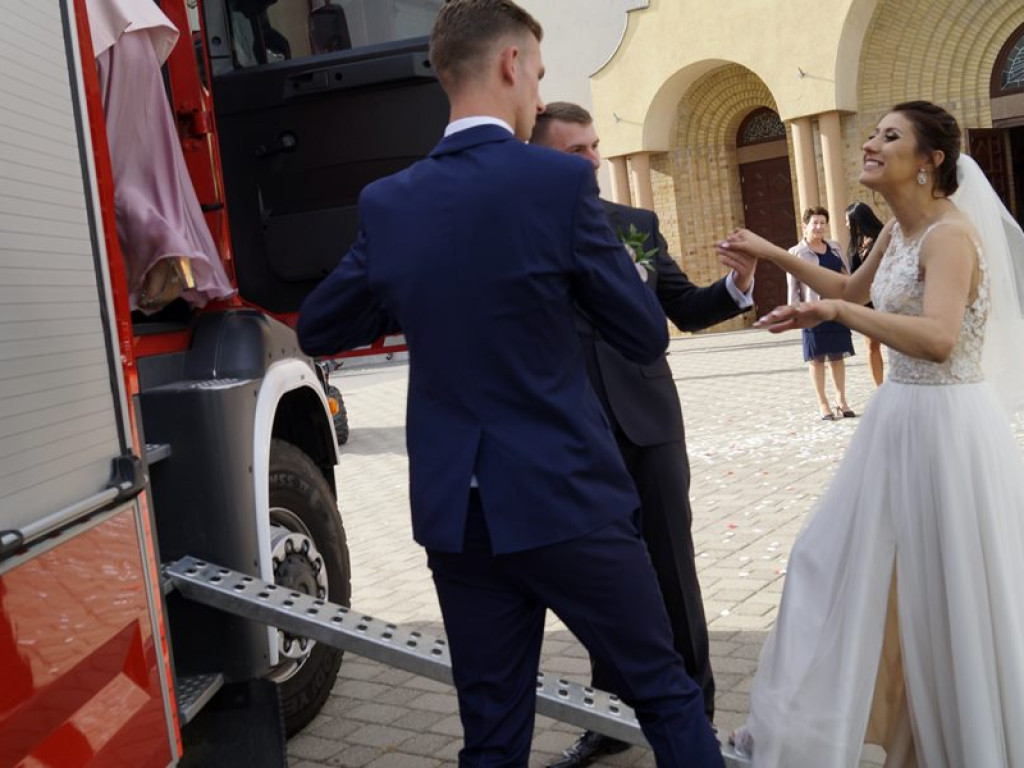 Akcja strażaków pod kościołem na Piastowie! No ale na szczęście nic się nie paliło...