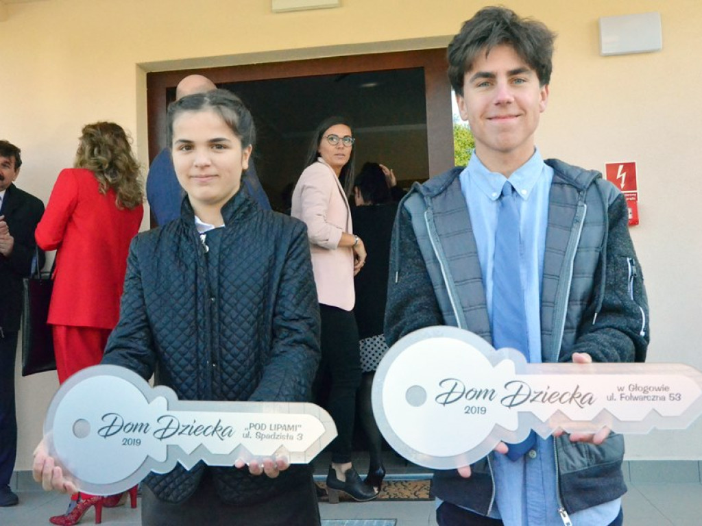 Klucze wręczone, wstęga przecięta! Oficjalnie otwarcie domów dziecka