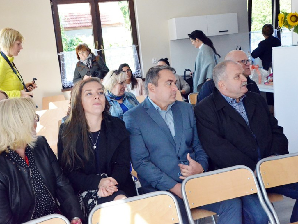 Klucze wręczone, wstęga przecięta! Oficjalnie otwarcie domów dziecka