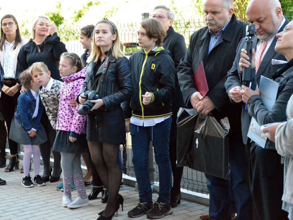 Klucze wręczone, wstęga przecięta! Oficjalnie otwarcie domów dziecka