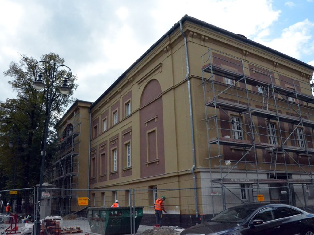 Miejski teatr coraz piękniejszy. Lada moment koniec prac i inwestycyjne odbiory